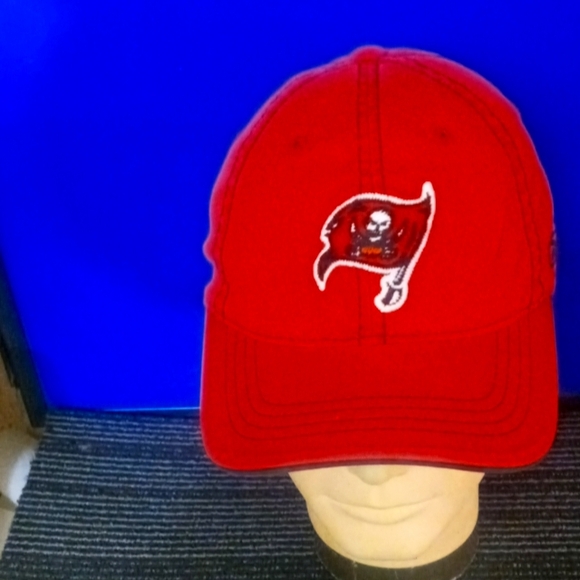 NFL Other - Red Buccaneers NFL Cap Reebok one size